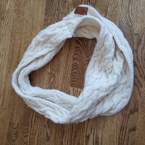Chunky Cable Knit Infinity Scarf Cottagecore Cozy Winter Warm Fall